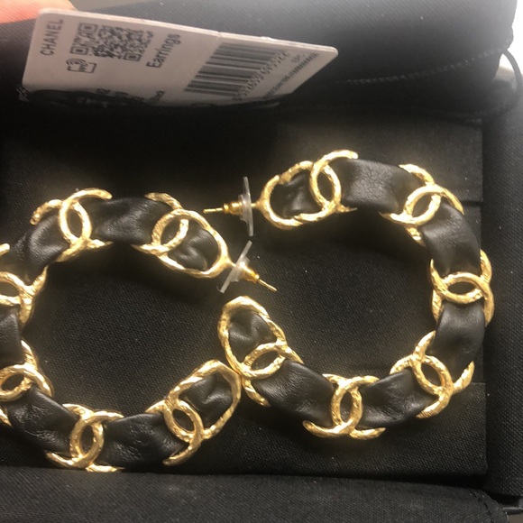 Chanel hoops - Picture 9 of 11